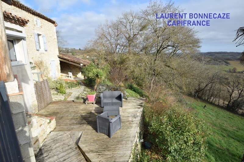 Maison à SAINT-PIERRE-DE-CLAIRAC