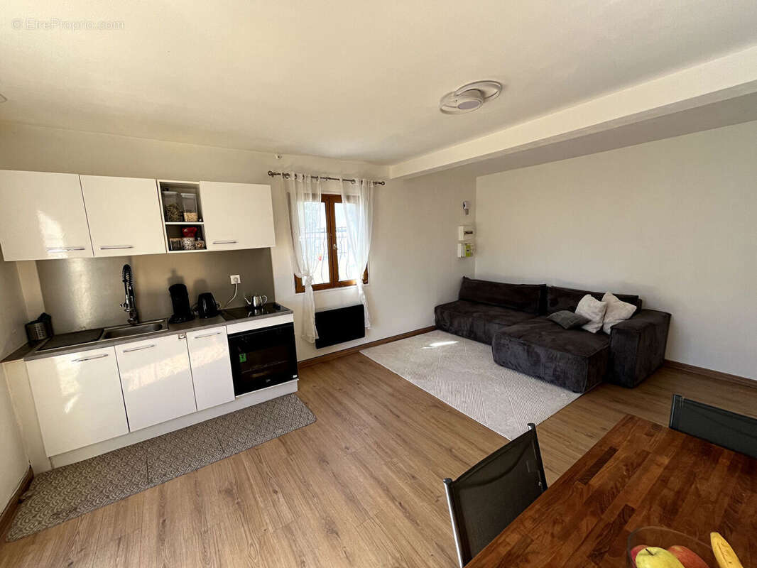 Appartement à LES MUREAUX
