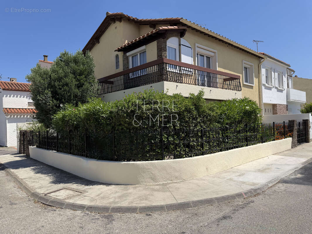 Maison à SAINT-CYPRIEN