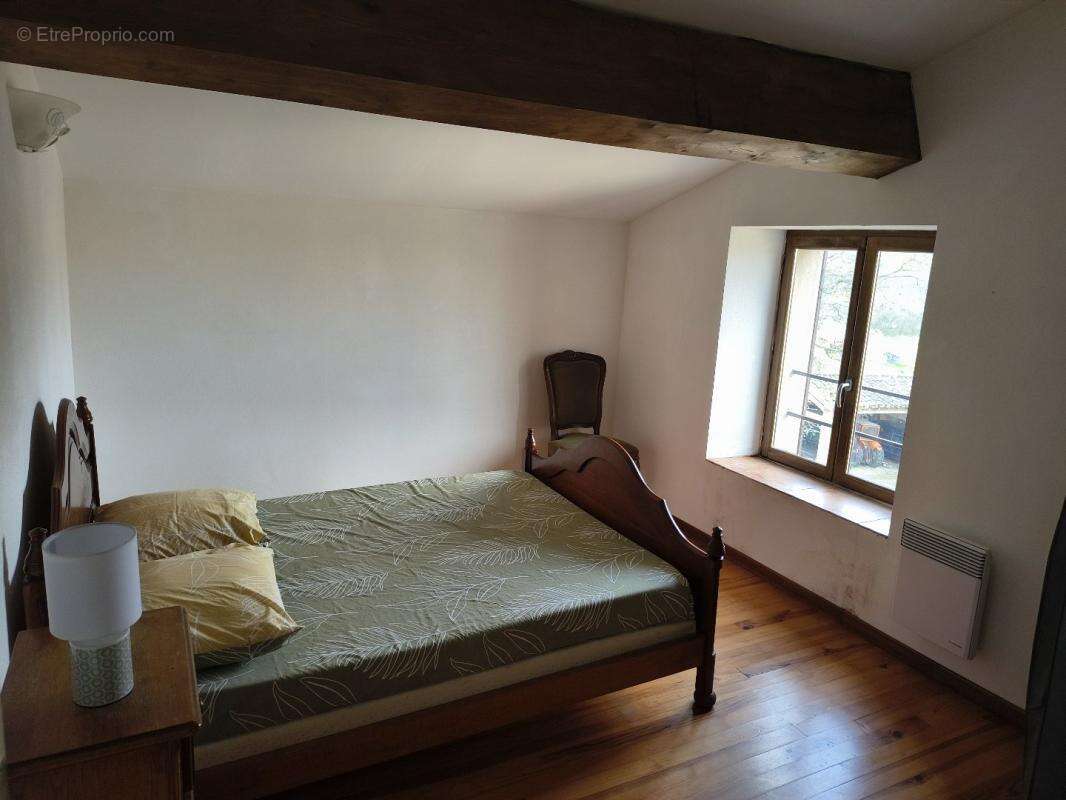 Maison à ANTUGNAC