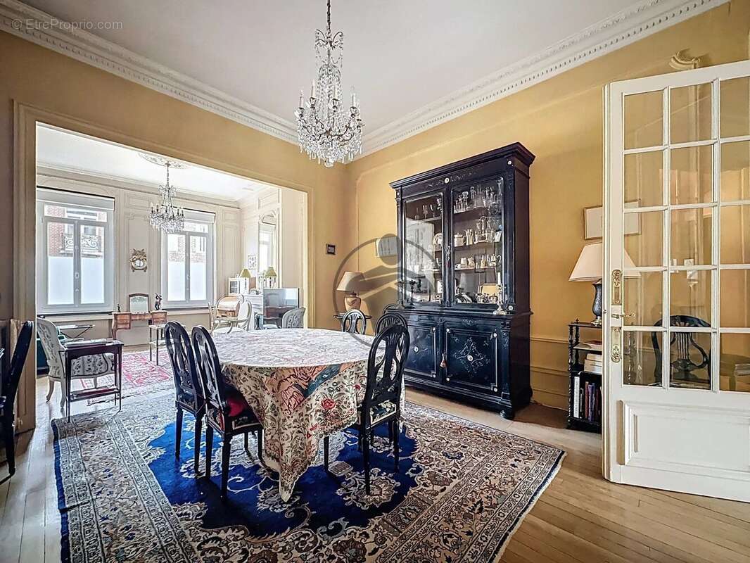 Maison à SAINT-QUENTIN