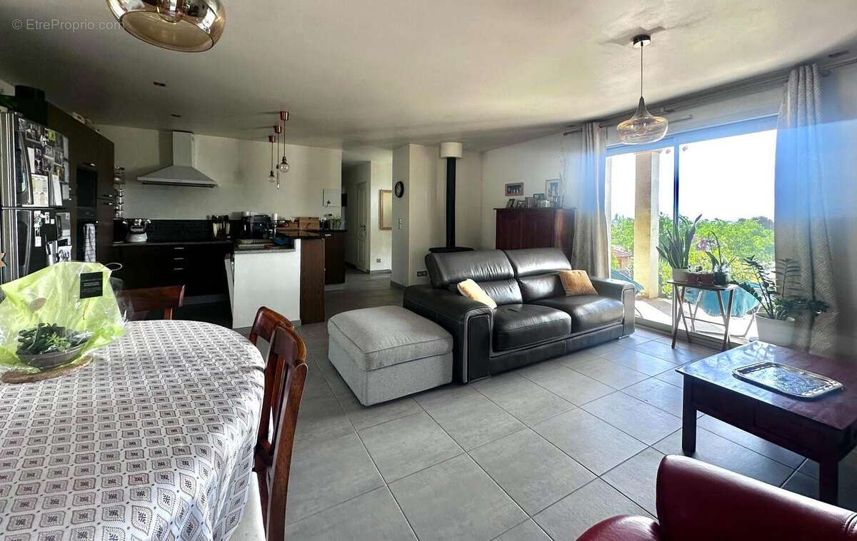 Maison 95 m² à La Cote-Saint-Andre  - photo 9