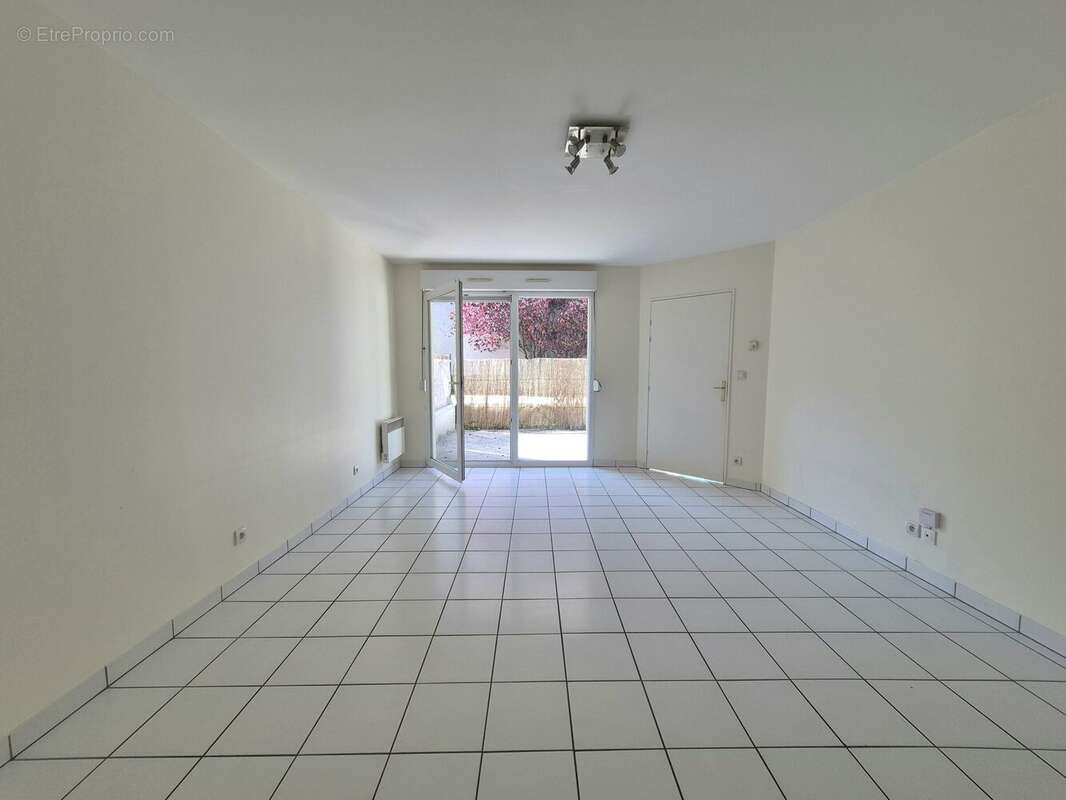 Appartement 53 m² à Reims  - photo 4