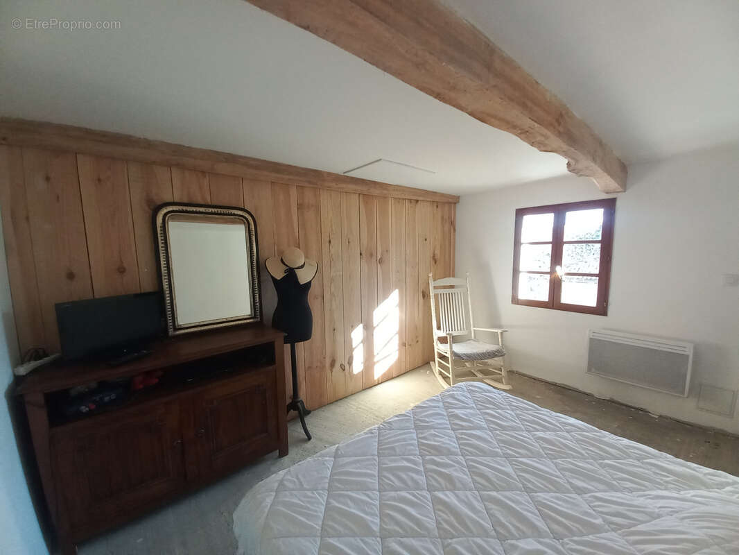 Maison à TRIE-SUR-BAISE