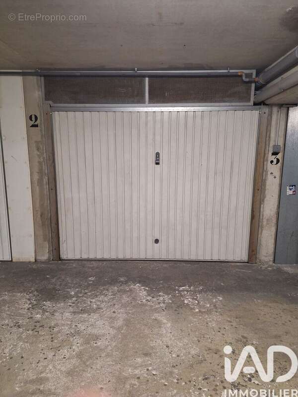 Photo 3 - Parking à LIMEIL-BREVANNES