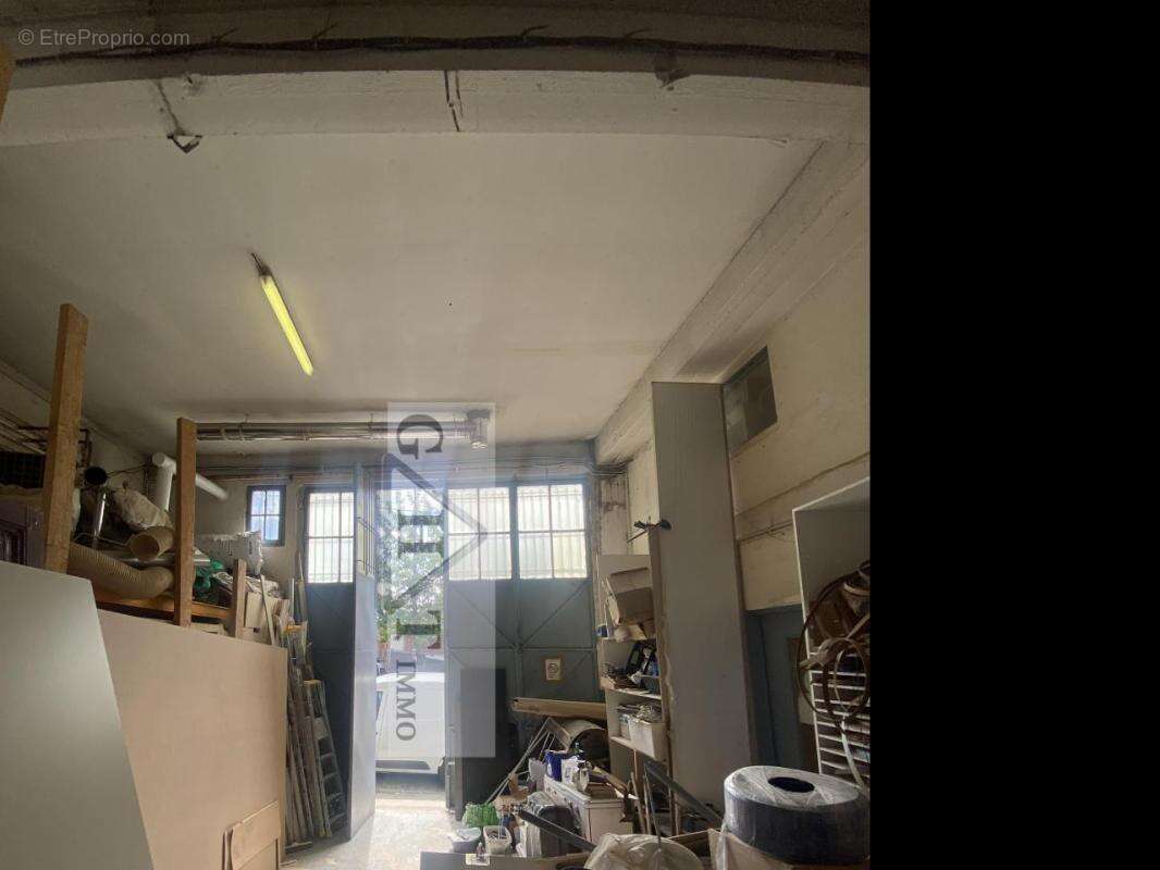 Local d'activités 800m2 à vendre Montreuil - photo 5