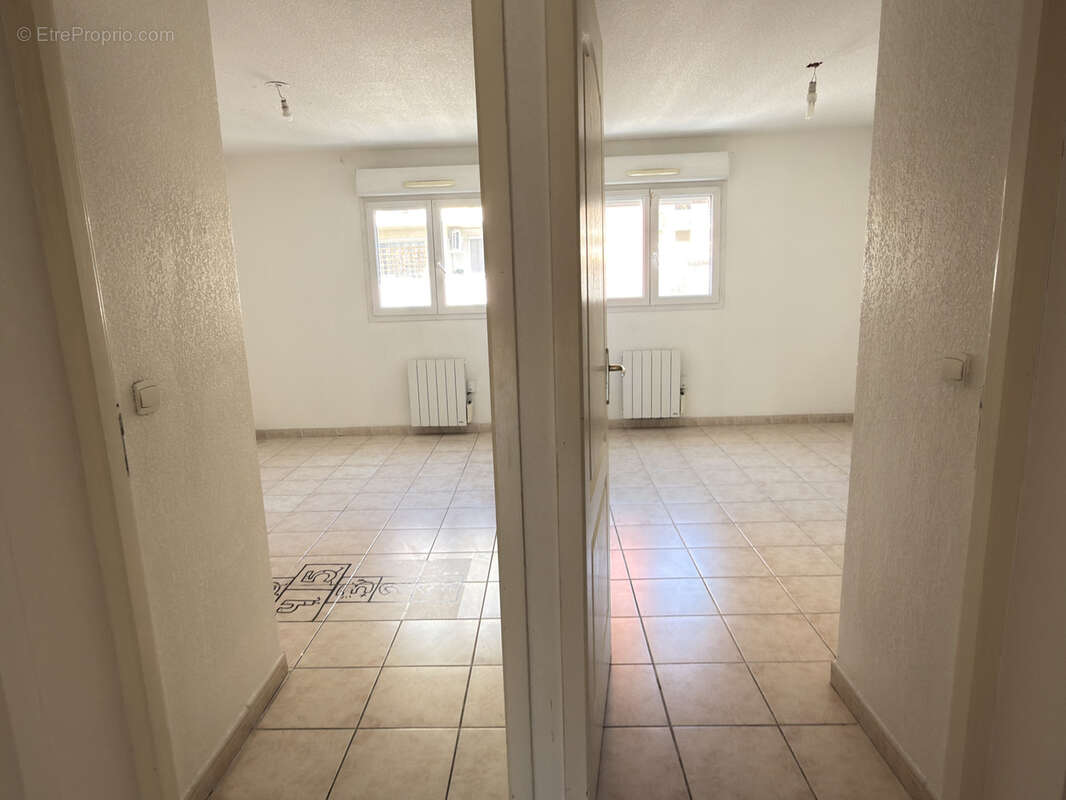 Exclusivité   Appartement P3 avec balcon, garage et cave   Quartier Capouchines, Nîmes - photo 9
