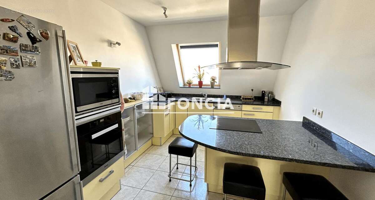 Appartement à MARSEILLE-8E