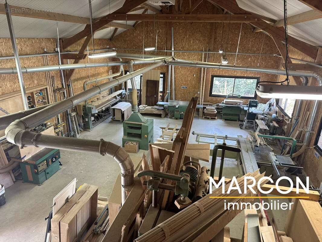 Atelier de menuiserie et ebenisterie - photo 10