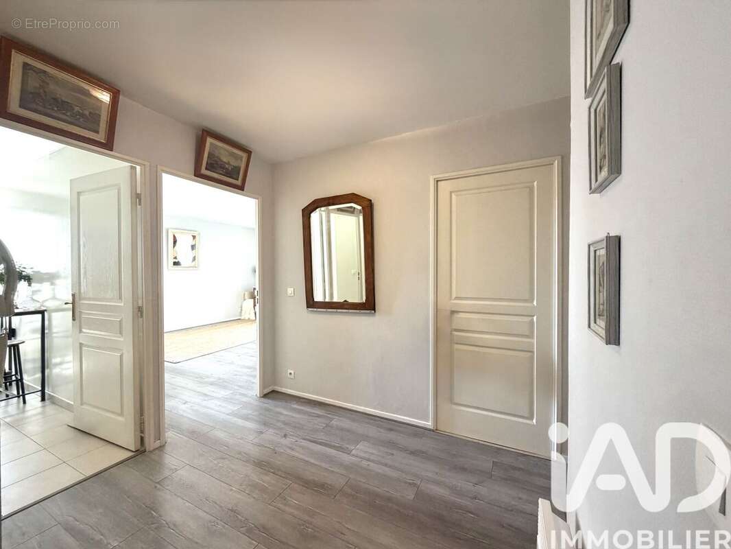 Photo 8 - Appartement à COMBS-LA-VILLE