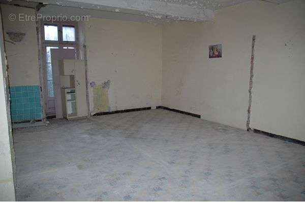 Commerce à SAINT-HIPPOLYTE-DU-FORT