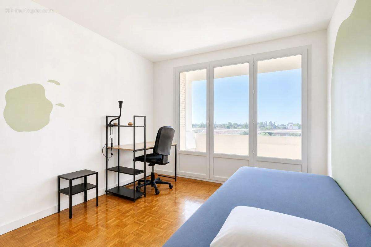 Appartement à BRON