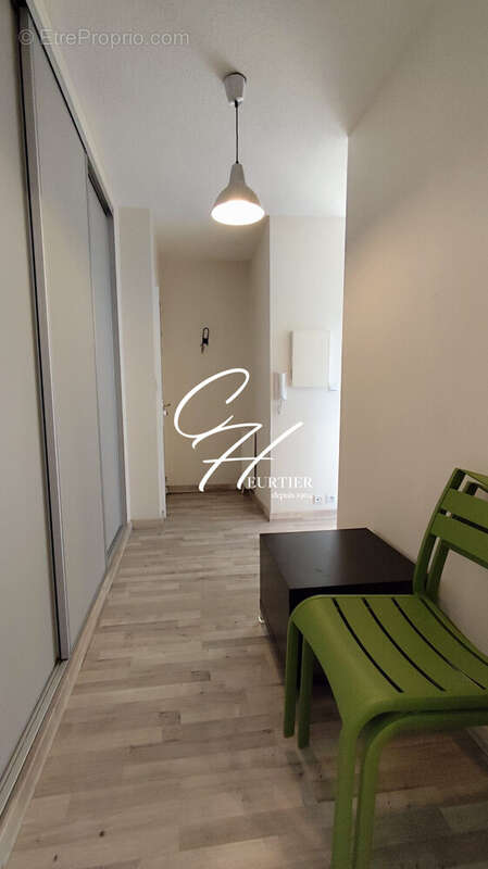 Commerce 55 m² à Meylan  - photo 6