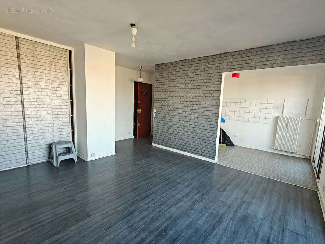 Appartement à CARRIERES-SUR-SEINE