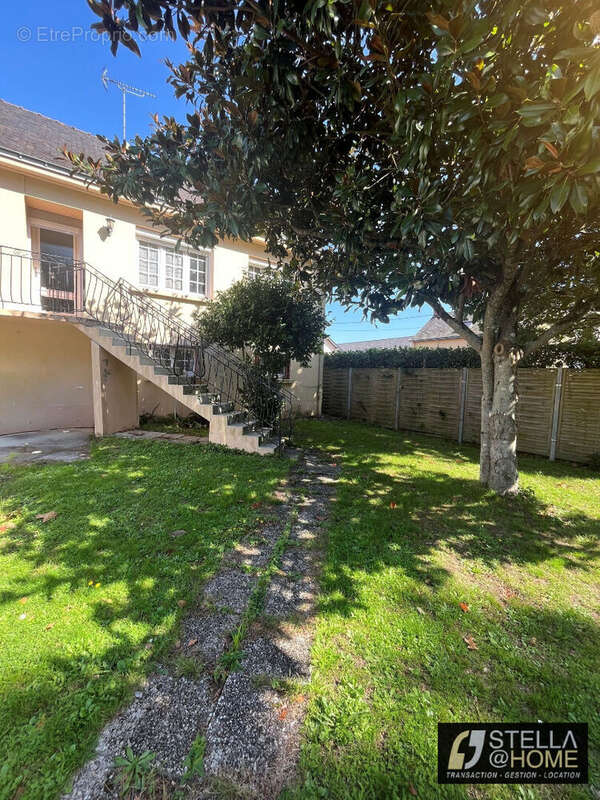 Maison à LA CHAPELLE-DES-MARAIS