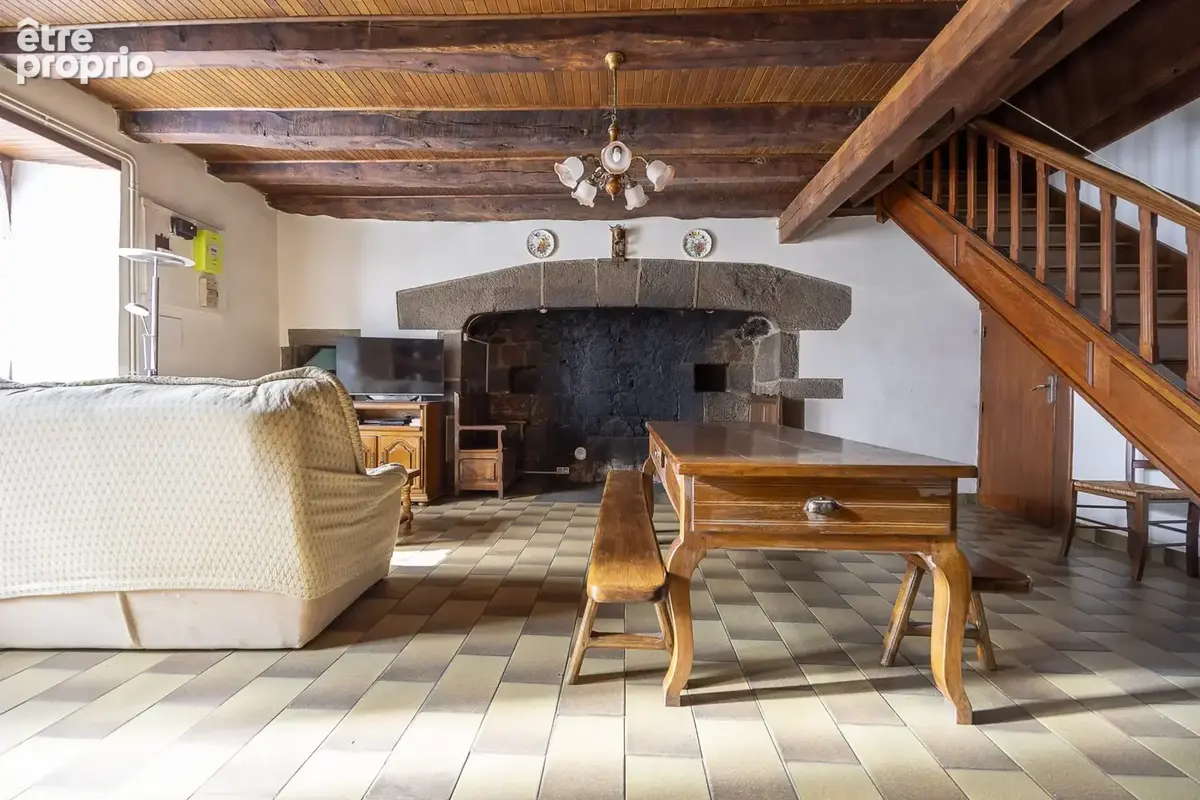 Maison 6 pièces 105 m² à vendre à Pleaux (15700) - photo 8