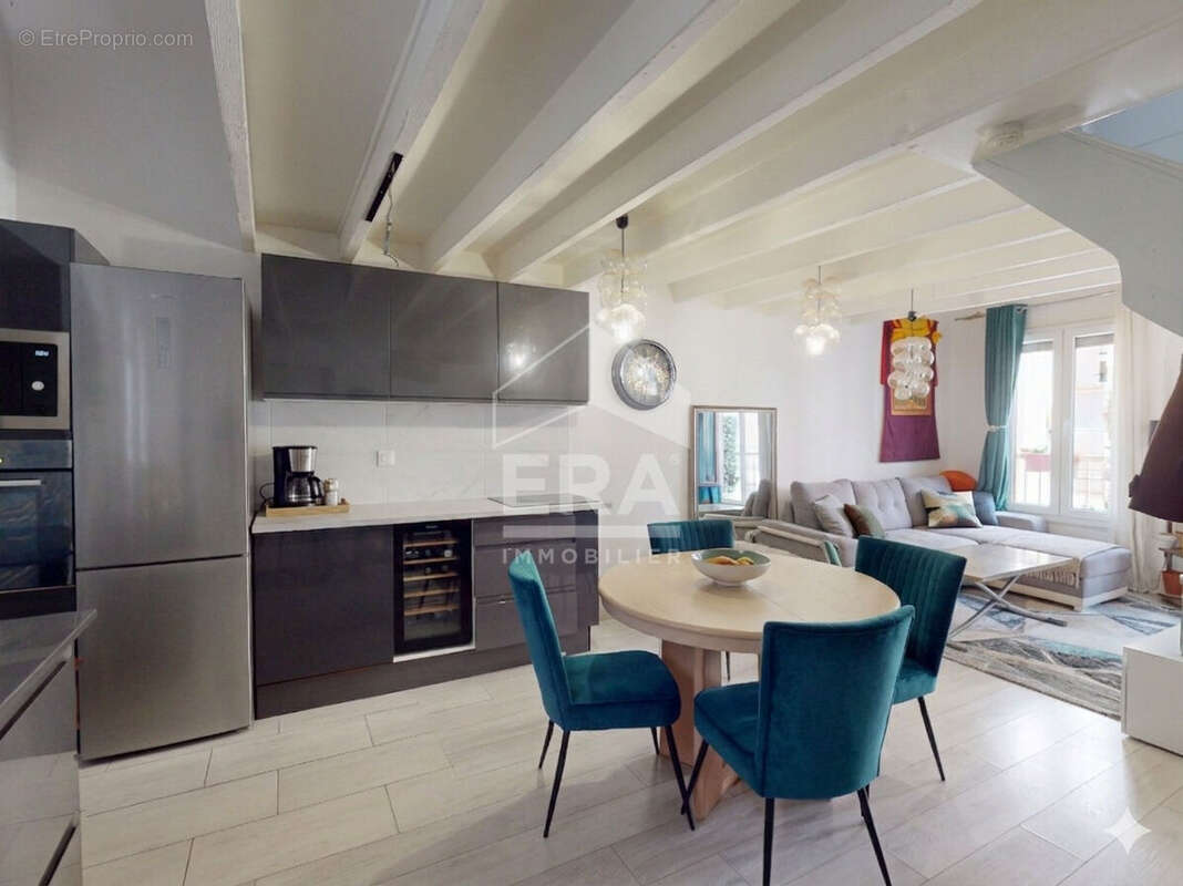 Appartement à PARIS-15E