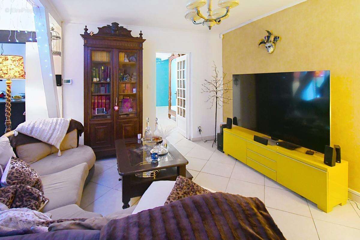 Belle maison de caractère à Lexy, 208m2 + véranda 55m2 + grenier aménageable de 75m2 , terrain plus de 6 ares, garage - photo 26
