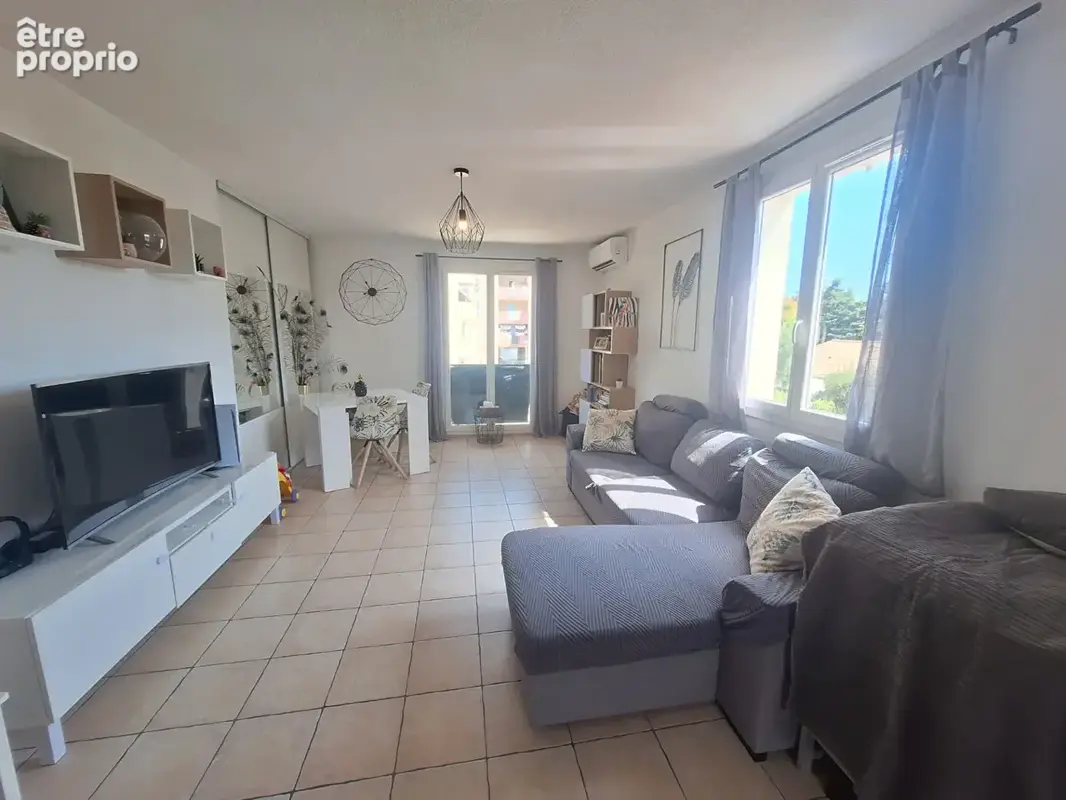 HYERES EST - Maison - 99m² - Garage - photo 2
