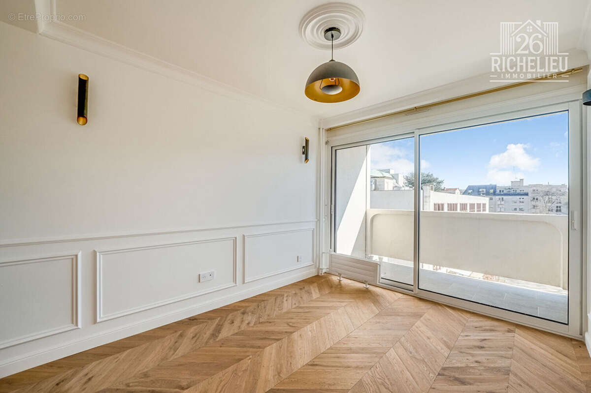Appartement à PARIS-12E