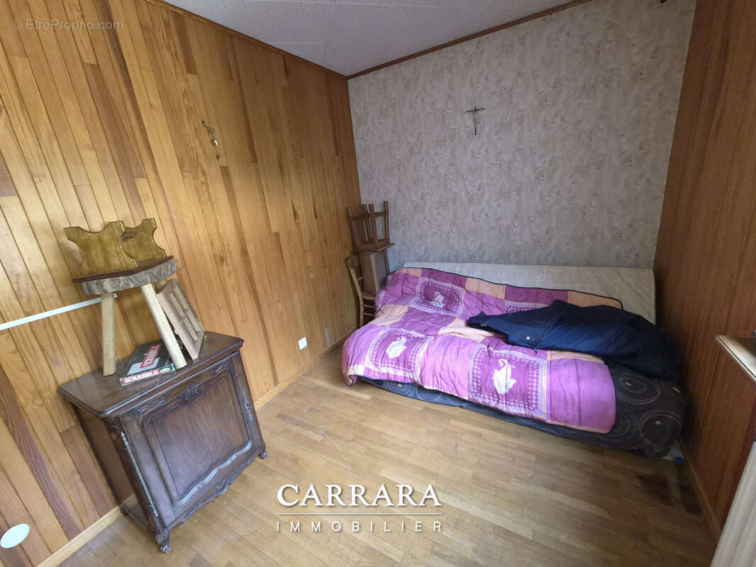 Maison Lorraine, de caractère avec ses dépendances à exploiter. - photo 5