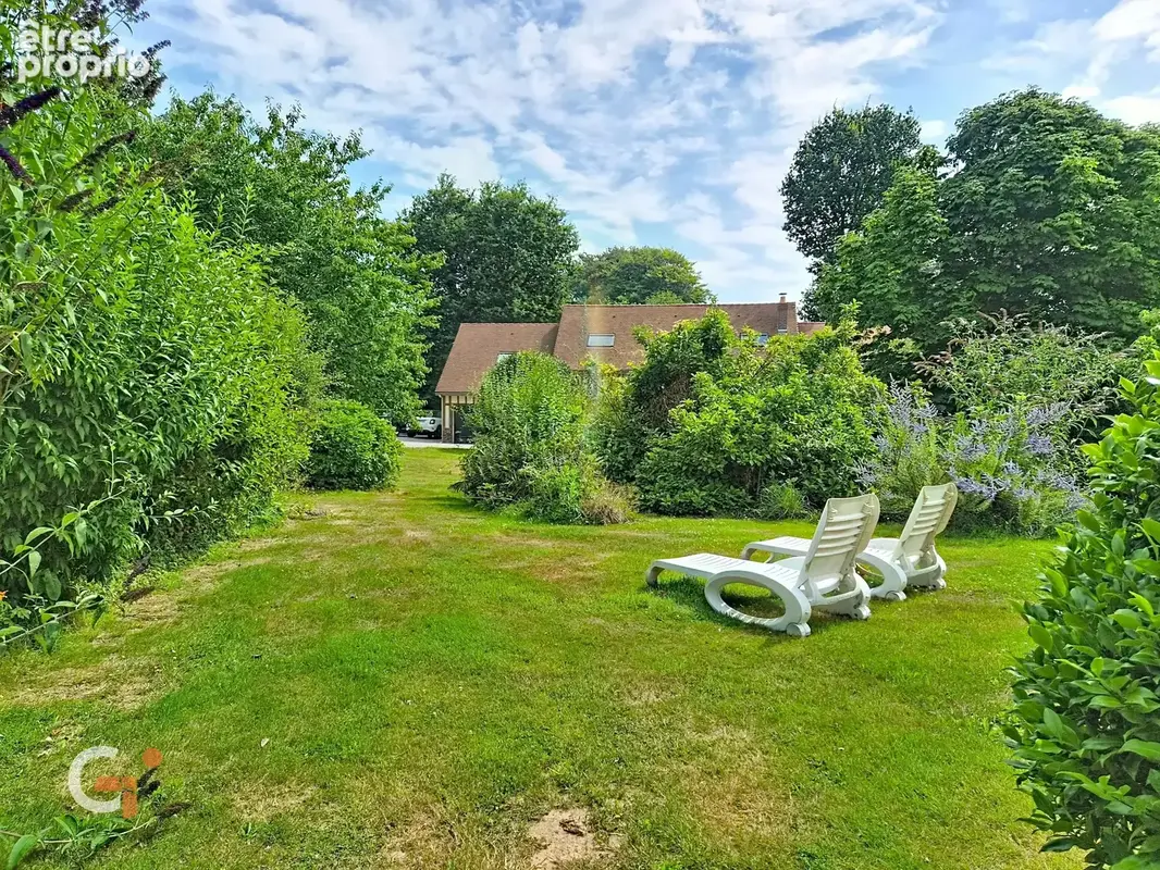 L’Histoire au pas de votre porte : Demeure de caractère de 157 m² dans son parc de 6 334 m² - photo 21