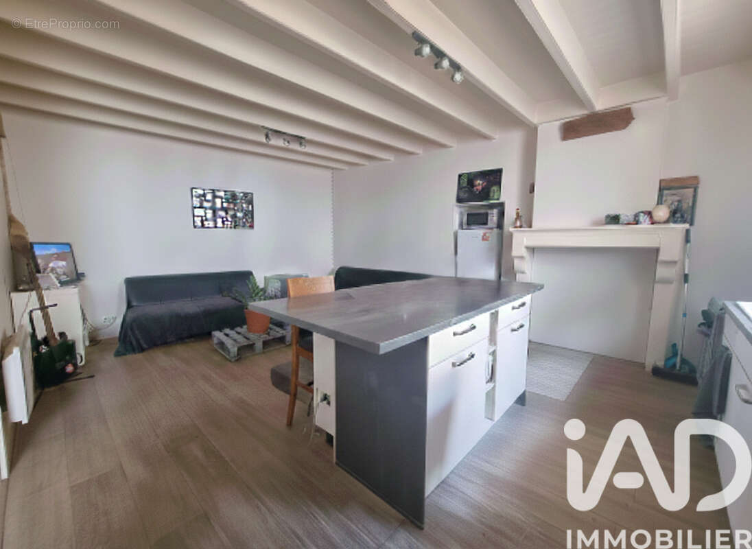 Maison 64 m² à Dampierre-Sur-Boutonne  - photo 3