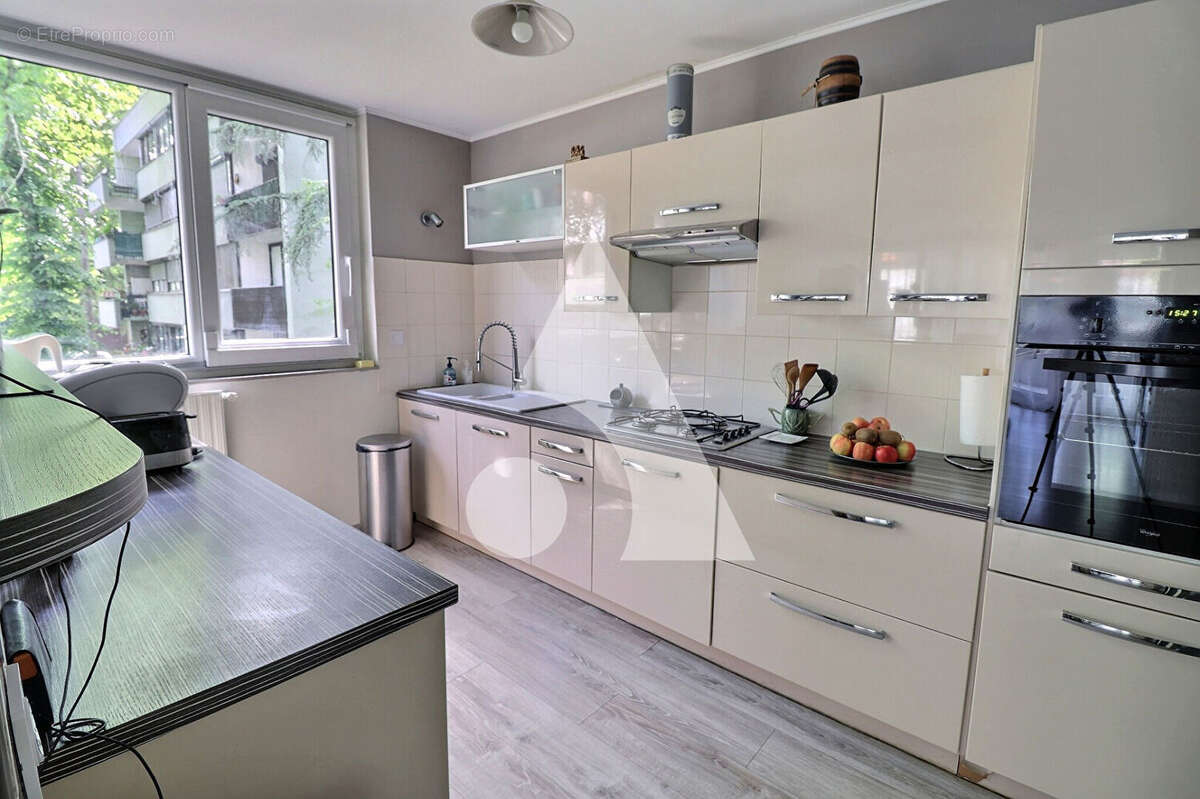 Appartement à MERY-SUR-OISE