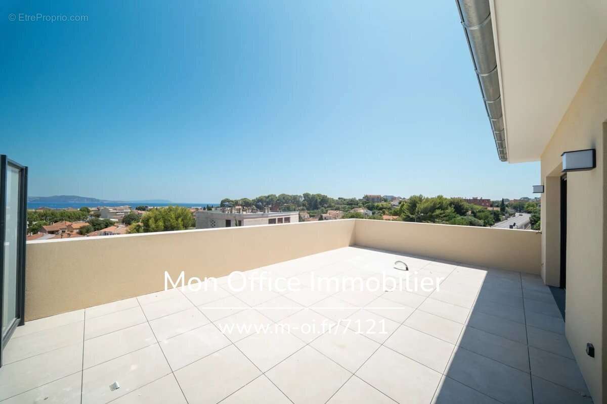 Référence : 7121-MTR - T5 Terrasse, Jacuzzi, Vue Mer, 2 places de Parking - photo 3