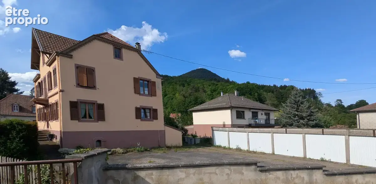 Pour investisseur : immeuble 2 appartements en location + 6 garages - photo 7