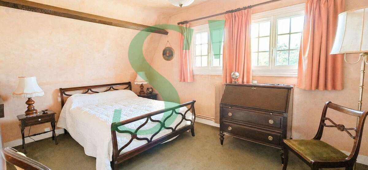Maison à MARINES