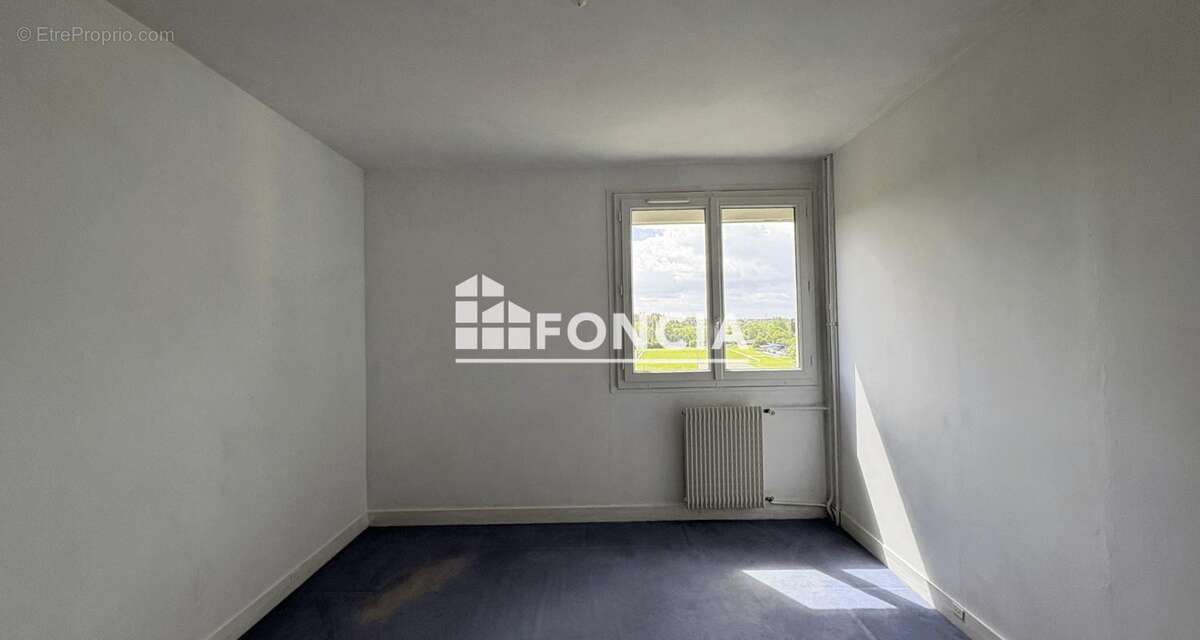 CHARTRES BAS-BOURGS - Appartement 3P à relifter vue carte postale - photo 11