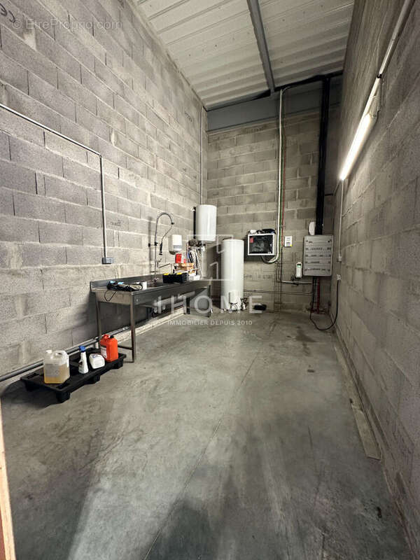 Commerce à LA CHAPELLE-ACHARD