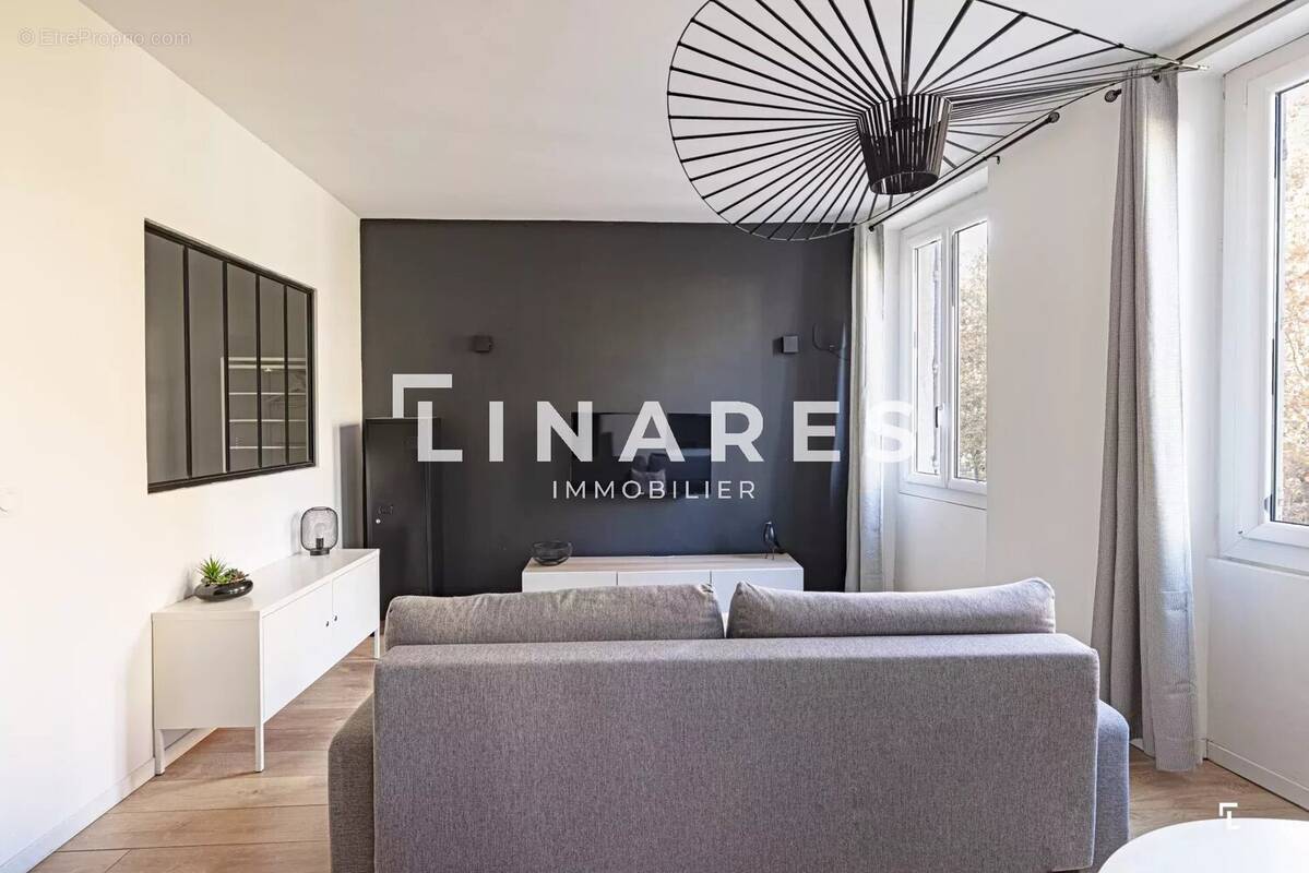 Appartement à MARSEILLE-1E