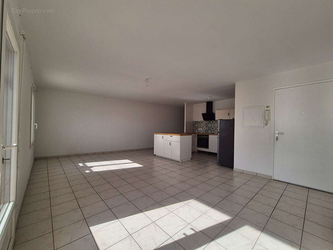 Appartement T3 - photo 3