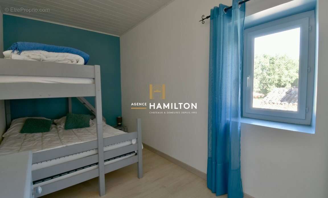 Maison à VILLENEUVE-SUR-VERE