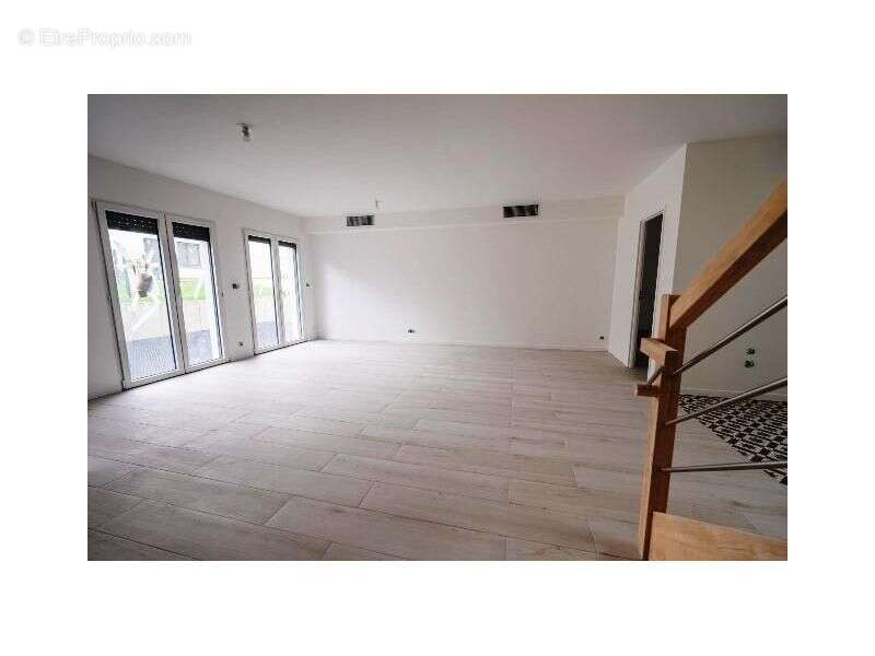 Maison à LE PERREUX-SUR-MARNE