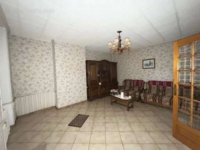 Maison à BRIENON-SUR-ARMANCON