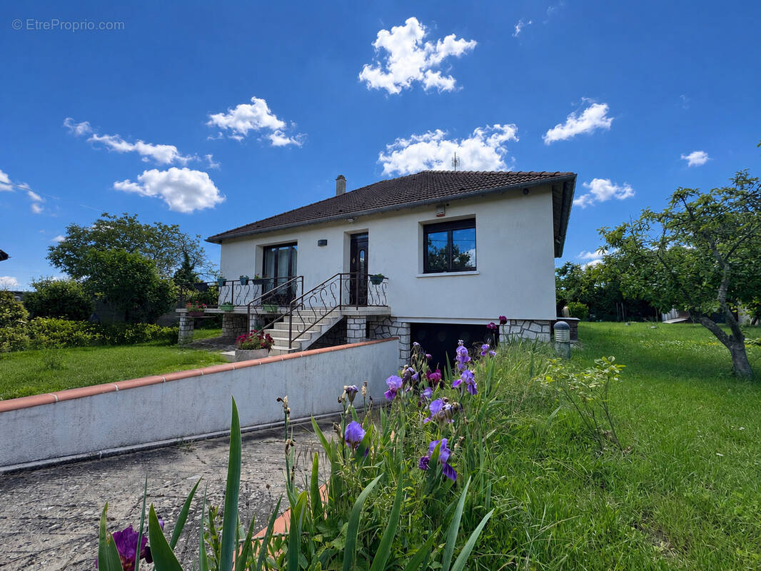 Maison à TREILLES-EN-GATINAIS