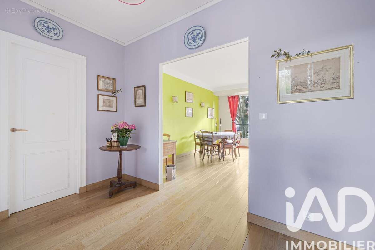 Photo 7 - Appartement à VILLE-D'AVRAY