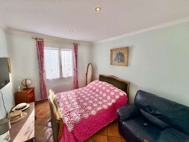 Maison à SAINT-CEZAIRE-SUR-SIAGNE