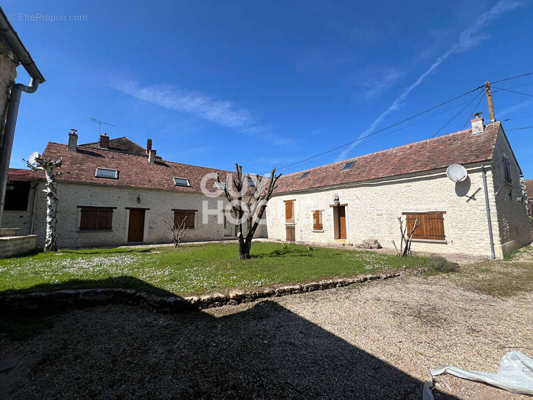 Maison à MILLY-LA-FORET