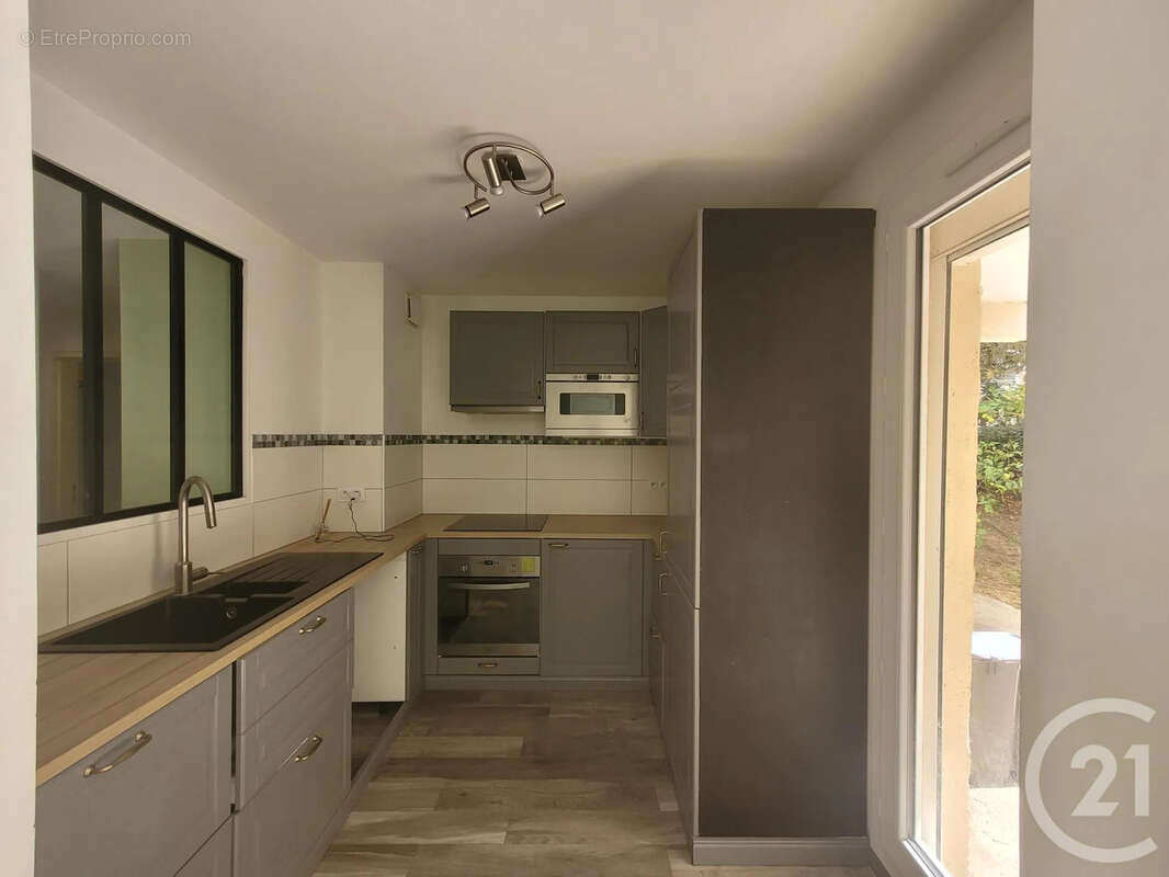 Appartement 59 m² à Toulon  - photo 7