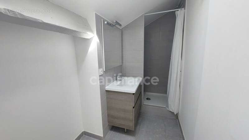 Appartement à vendre 3 pièces VILLENEUVE LES AVIGNON (30) - photo 11