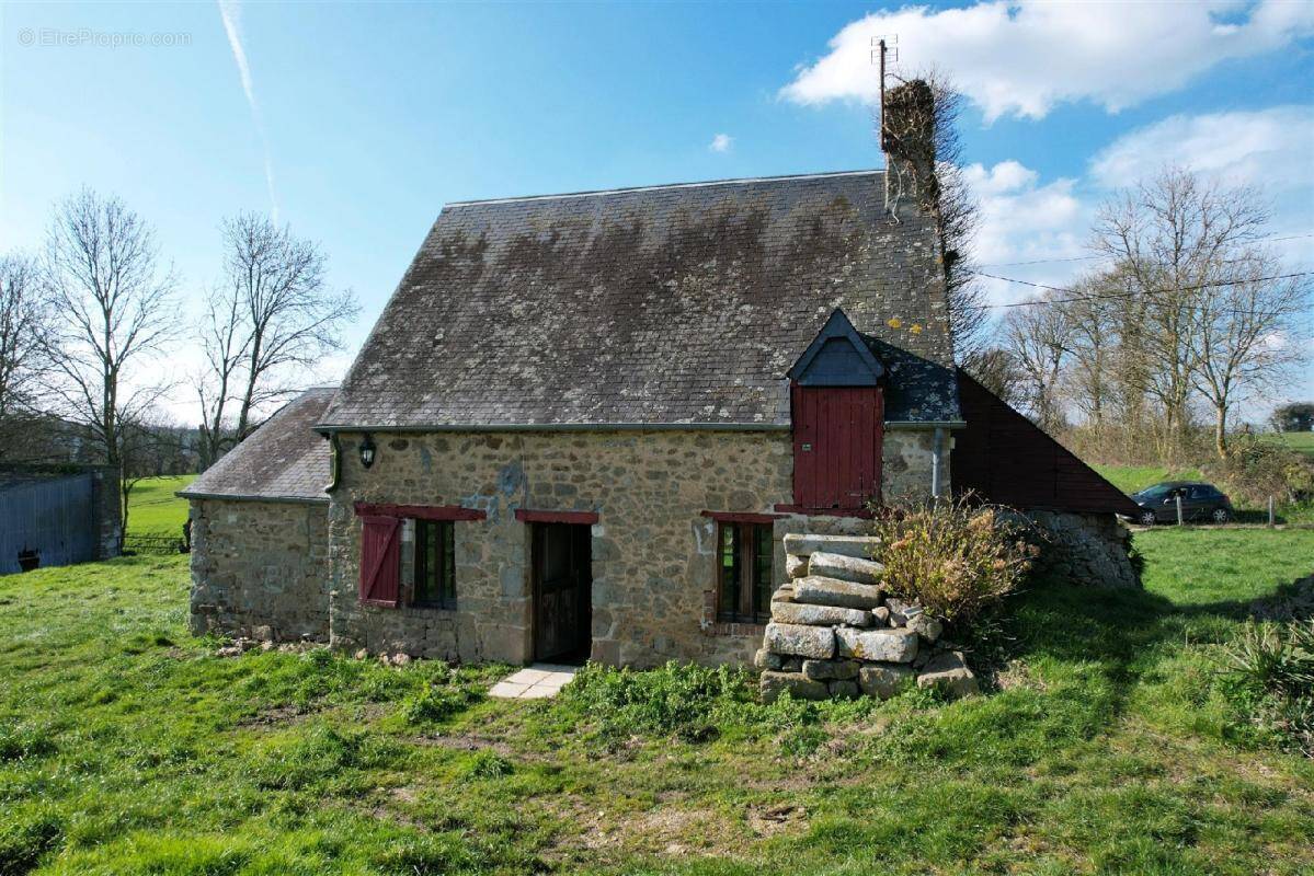 Maison à PUTANGES-PONT-ECREPIN