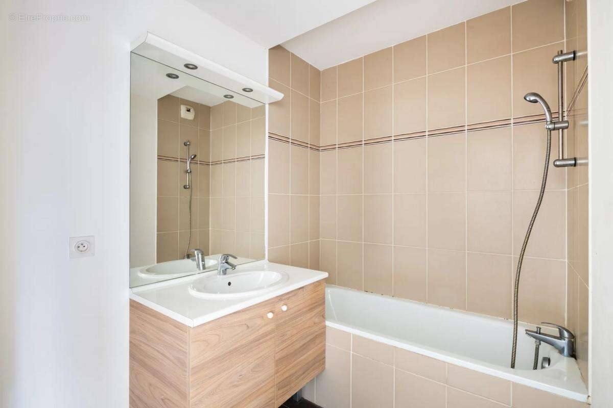Appartement à MARSEILLE-9E