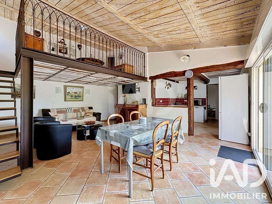 Maison 72 m² à Villars  - photo 8