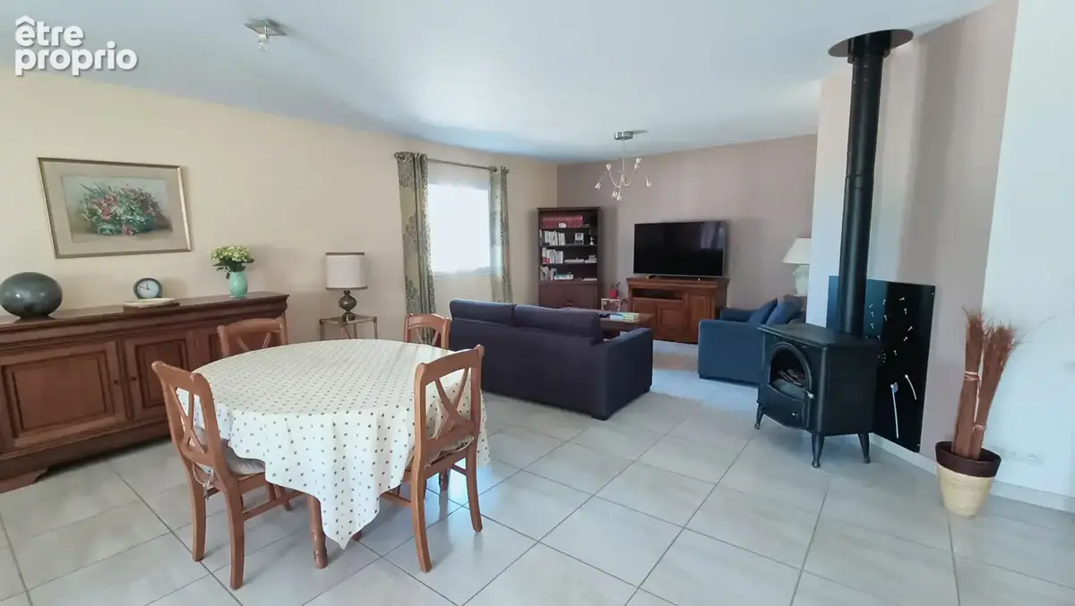 Maison Veyreau 5 pièces de plein pied / 127.50 m2 . - photo 9