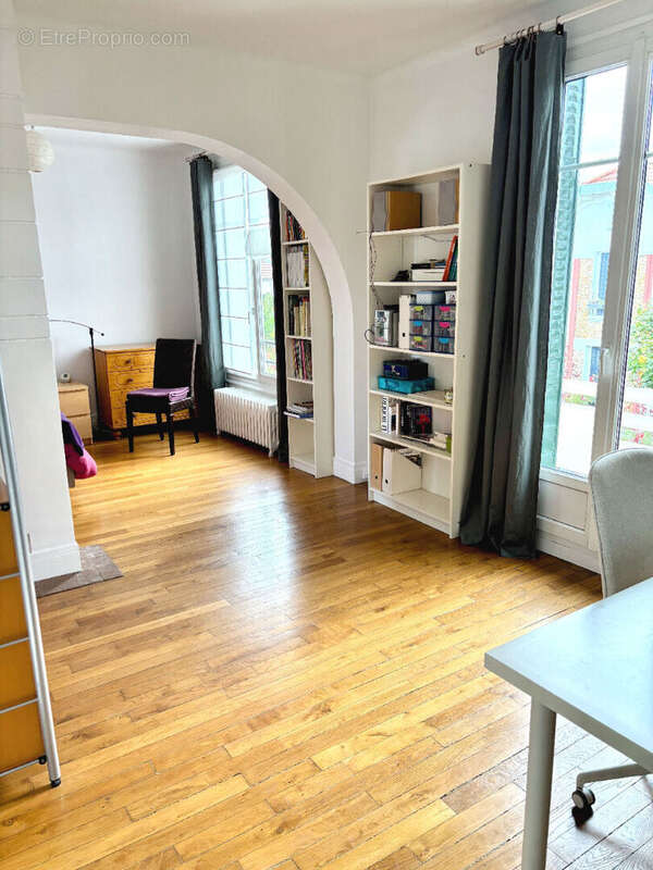 Maison à L&#039;HAY-LES-ROSES