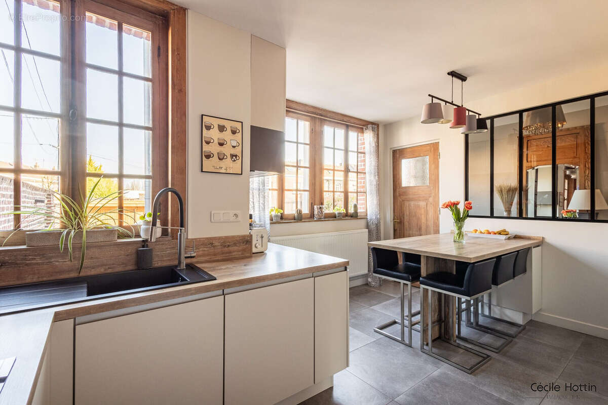 Maison à GONDECOURT